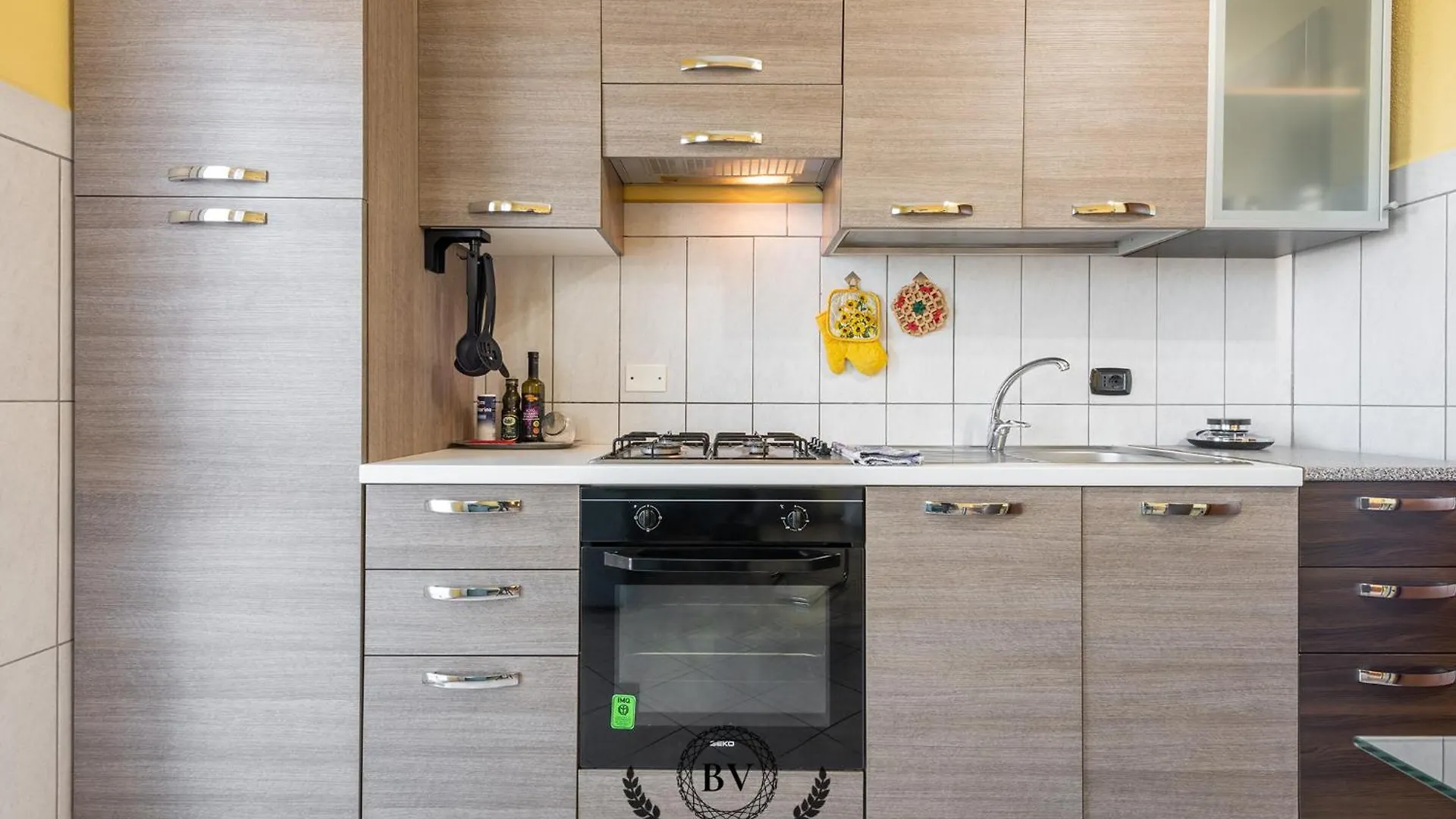 Bellavita Apartments Assemini 0*,