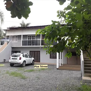 apartamento-com-churrasqueira-para-8-pessoas.santa-catarina-brasil.com/